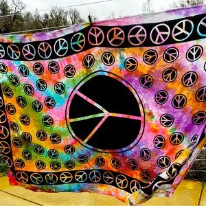 Linen Peace Sign Tie Dye Blanket